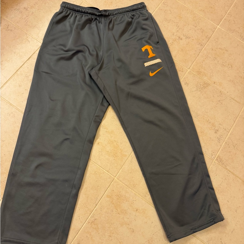 Nike Men’s Gray University Of Tennessee Sweatpants Size XL
